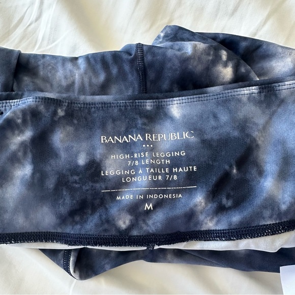 [SOLD] Banana Republic High Rise 7/8 Length Legging, US M - Picture 2 of 3